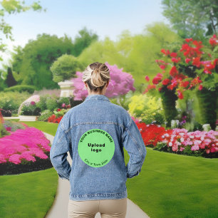 Chaqueta Vaquera Marca comercial ligera de redondeo verde sobre la