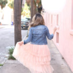 Chaqueta Vaquera Novias de la fiesta de la soltera en la playa<br><div class="desc">Esta chaqueta de denim no es solamente un pedazo de ropa; es un keepsake personalizado que agrega un toque de entusiasmo a tu fiesta nupcial. Con elementos de personalizable, puede personalizarlo con el nombre de la dama de honor o un mensaje especial, convirtiéndolo en una parte única y preciada de...</div>