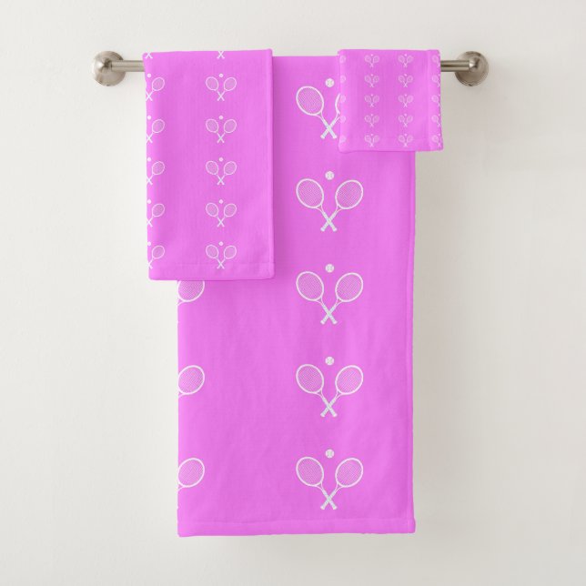 Chaquetas de tenis y bolas (In situ)