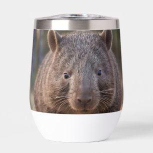 "Charm Chubby: El Adorable Wombat Australiano"
