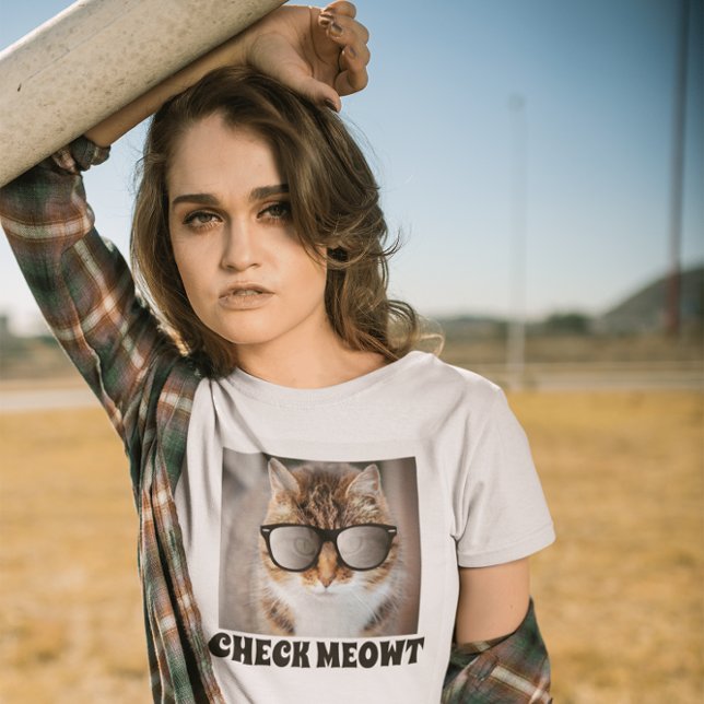 Chequea Meowt, gato gracioso con camisetas con gaf (Subido por el creador)