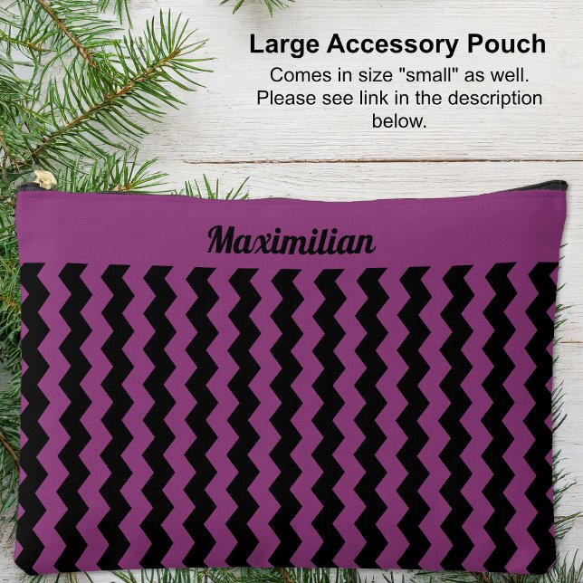 Chevras moradas y negras - Gran bolsa accesoria (Large Accessory Pouch -Purple and Black Chevrons by Leapfroglisics Shop)