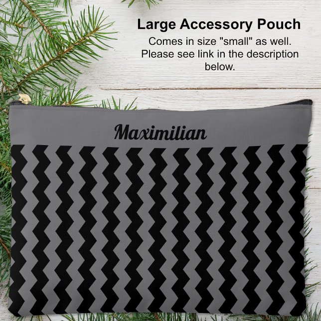 Chevrras grises y negras - Gran bolsa accesoria (Large Accessory Pouch - Gray and Black Chevrons by Leapfroglisics Shop)