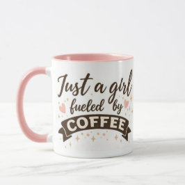 Chica alimentada por café cita taza rosa para ella