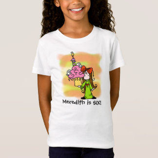 Chica con camiseta de cumpleaños de Personalizable