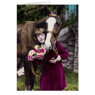 Chica con flores y un caballo de castaño