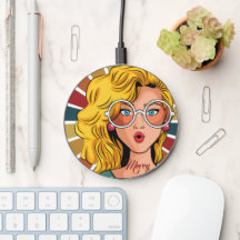 Chica con look retro cargador inalámbrico personal