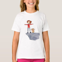 Chica de ABCs del Backpacker en la camiseta de la