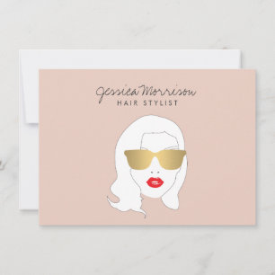 Chica de belleza con estilo de pelo en certificado