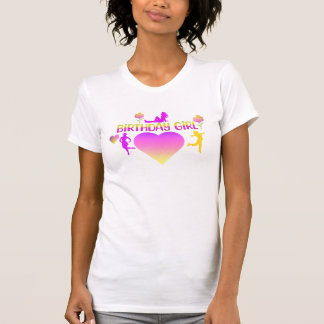 Chica de cumpleaños camiseta de corazón rosa y ama