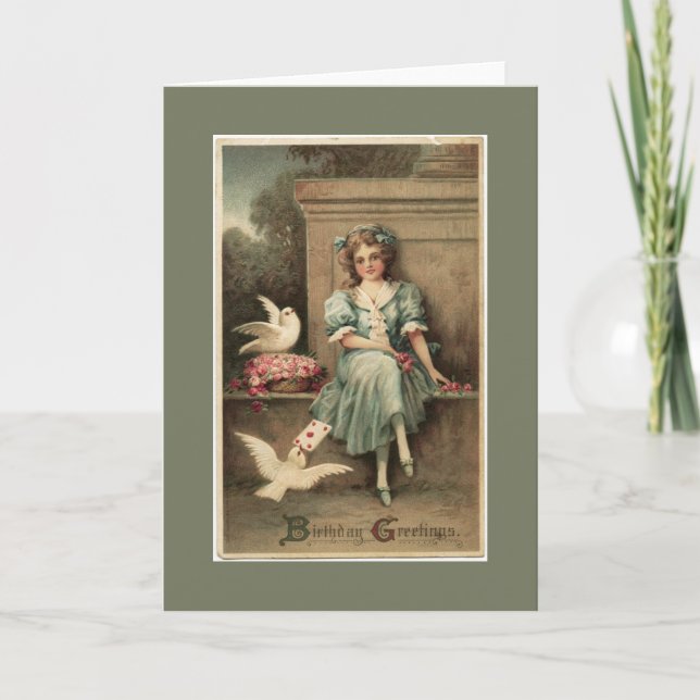 Chica de época y tarjeta de felicitación de cumple (Anverso)