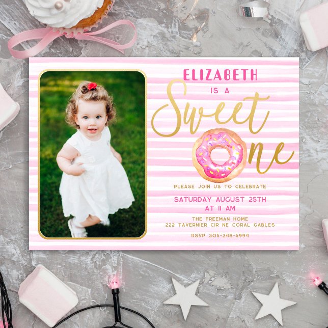 Chica de foto de Sweet One Donut Invitación al pri (Subido por el creador)