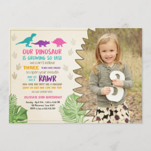 Chica de invitación al cumpleaños de Dinosaur Fies
