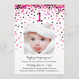 Chica de invitaciones a la foto del primer cumplea
