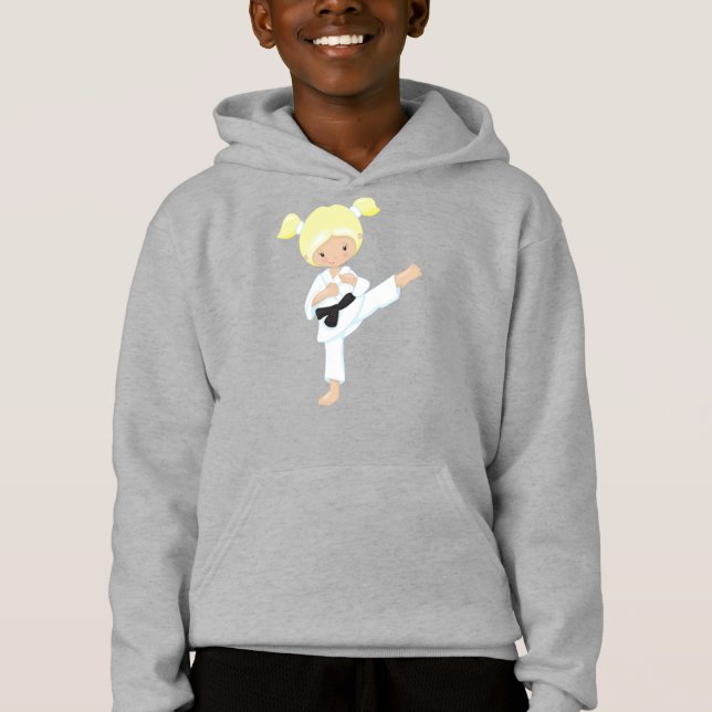 Chica de Karate, Chica Cute, pelo rubio, cinturón  (Anverso)