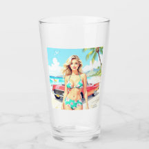 Chica en la playa con un coche clásico