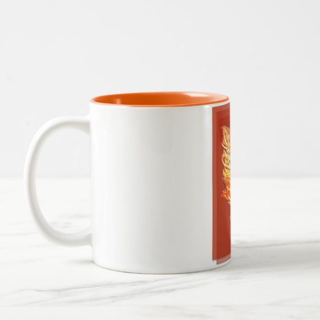 Chica en la taza de café del fuego (Izquierda)