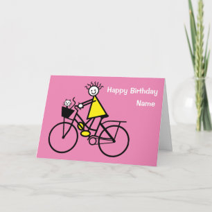 Chica lindo en bicicleta con tarjeta de cumpleaños