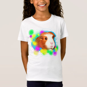 Chica playera con cobayos