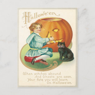 Chica Trazando una postal de calabaza vintage