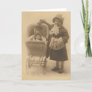 chica y su muñeca en carruaje tarjeta de saludo