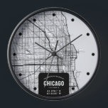 Chicago, Reloj de Mapa de la Ciudad de Illinois<br><div class="desc">Un divertido reloj de pared con un mapa de la calle de arriba hacia abajo que representa la maravillosa ciudad de Chicago,  Illinois.</div>