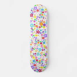Chicas de estampado floral Skateboard