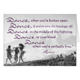 Chicas Hippie gitanos bailando con espíritu libre