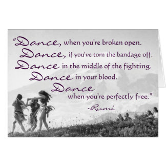 Chicas Hippie gitanos bailando con espíritu libre