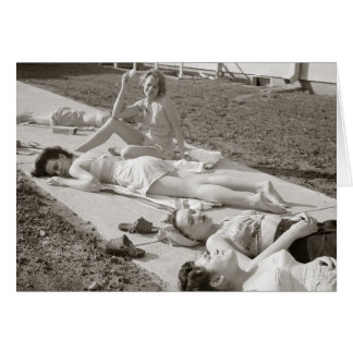 Chicas Sunbathing, 1943