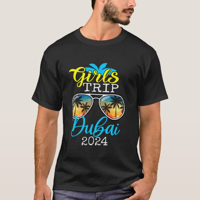 Chicas viajan a Camisetas de Dubai 2024 (Anverso)