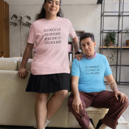 Chico con camiseta de té de código binario