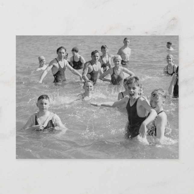 Chicos en la postal Briny. Fotografía de los años  (Anverso)