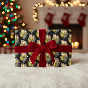 Chipmunk en hojas de papel de envolver de tazón