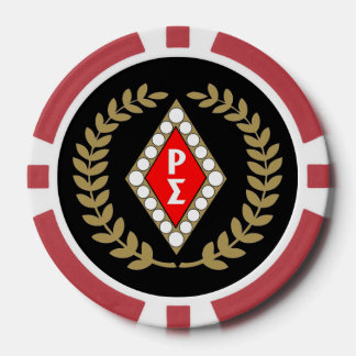 Chips de póquer de camisas rojas