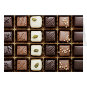 Chocolate de lujo hecho a mano en una caja