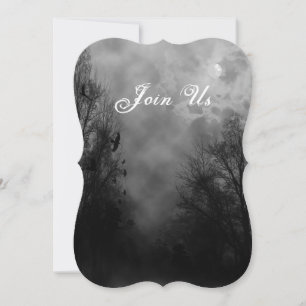 Cielo atormentado con la invitación de Halloween d