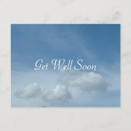 Cielo azul y postal de nubes blancas.