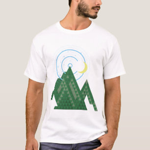 cielo de luna creciente en la montaña camiseta