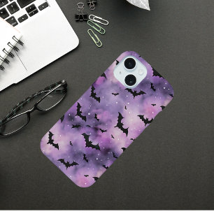 Cielo morado de Halloween con murciélago - Cuto es