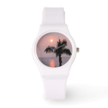 Cielo tropical rosa y reloj deportivo Palm