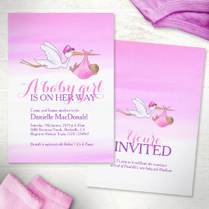 Cigüeña con invitaciones a la ducha de bebé de una