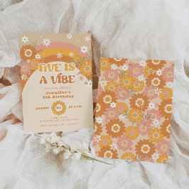 Cinco es una invitación de cumpleaños retro vívido