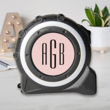 Elegante Monograma de Tres Letras en Rosa Rubor