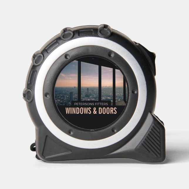 Cinta Métrica Ventana Escena, Ventana y Puerta Fitter Company (Anverso)