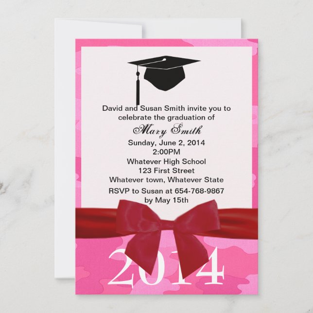 Cinta Roja Y Invitación De Graduación De Camuflaje (Anverso)