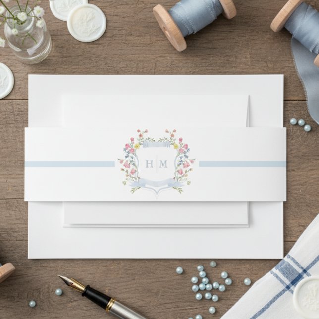 Cintas Para Invitaciones Elegant Dusty Blue Pastel Wildflower Crest Wedding (Subido por el creador)