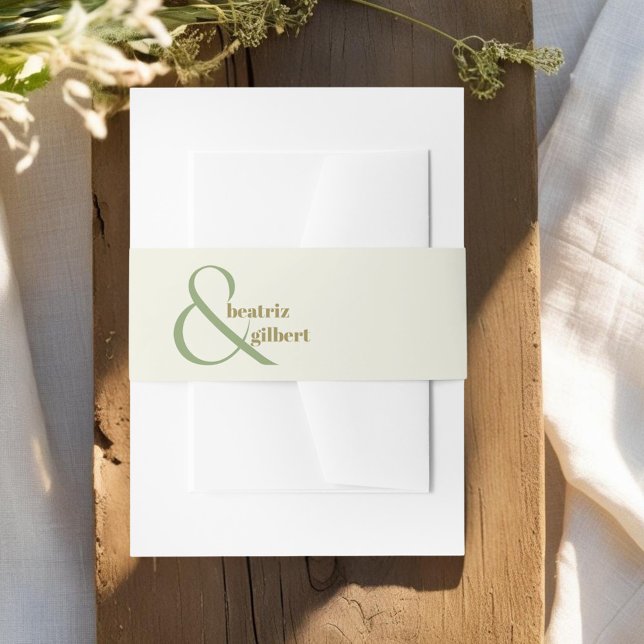 Cintas Para Invitaciones Moss de crema y Boda moderno verde oliva (Elegant monogram belly band with creamy white background moss green and olive green typography)
