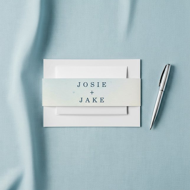 Cintas Para Invitaciones Nombres de bodas Minimalistas de azul y crema suav (Soft Blue and cream Minimalist wedding names Invitation Belly Band.)