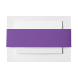 Cintas Para Invitaciones un fondo morado con